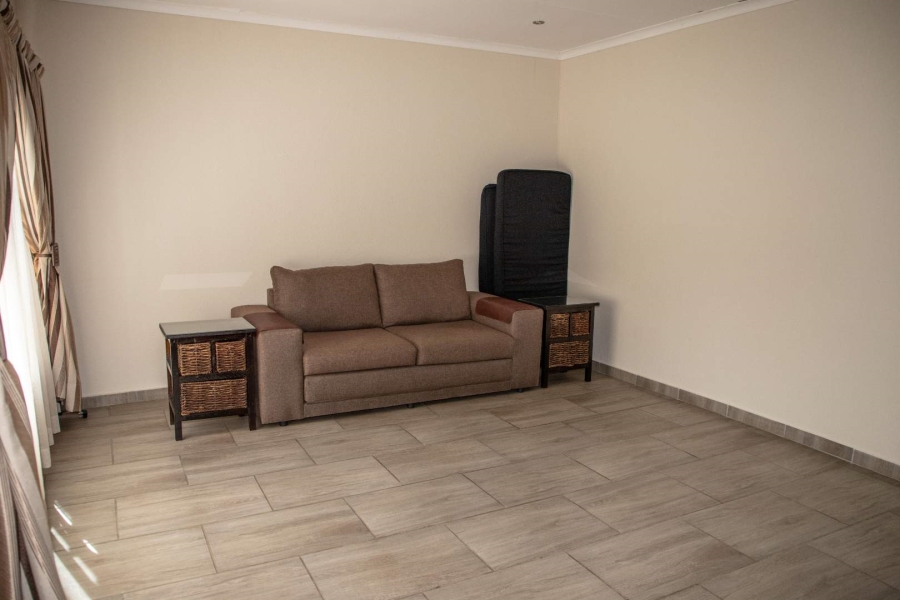 4 Bedroom Property for Sale in Heilbron Free State